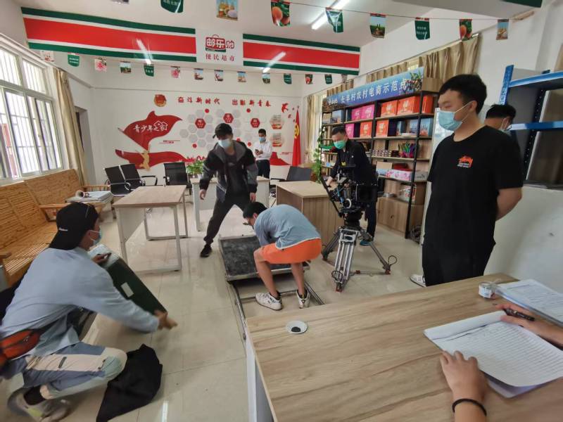 立山区广告片拍摄公司：极简主义践行者，少即是多的视觉哲学